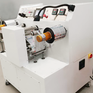 Isometric molding machine